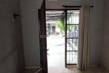 Rumah siplap huni minimalis di mekar  wangi