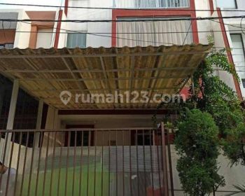 Rumah Siap Huni Lokasi Strategis Di Greenville(GR55)