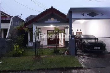Rumah Bagus Siap Huni Row jln Lebar di PBI Araya Kota Malang
