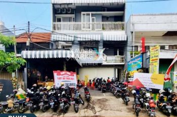 Ruko 4 Lantai Lingkungan Bisnis di Jalan Kembar Pusat Kota, Raya Tembok Dukuh,