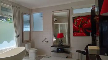 Villa dengan konsep modern dan dengan view sangat Indah.