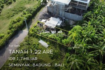 Tanah Hak Milik Seluas 1,22 Are di Dalam Kawasan Perumahan Seminyak Bali.