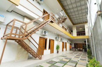 Kost Eksklusif 3 lantai + Rumah induk Maguwo