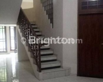 RUMAH DARMO PERMAI 2 LANTAI