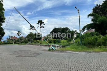 TANAH DI DARMO HILL SURABAYA DEKAT MALL CIPUTRA WORLD