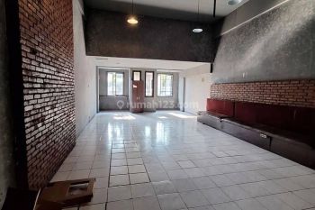 SEWA RUANG USAHA 2.5 lantai MAINROAD CIHAMPELAS