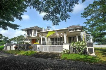 Rumah Megah 2 Kavling SHM Bonus Furnitur