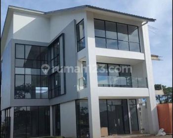 Shop House Baru di Lokasi Strategis kawasan Lippo Central , dekat Golf imperial