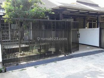 Disewakan Rumah Semi Furnished Di Daerah Kembar