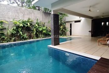 Beautiful modern tropical House di area yang nyaman, tenang dan dekat public