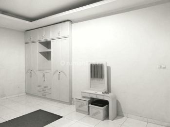 Rent Rumah: Rumah Permata Buana