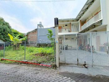 Pekarangan Dekat Ke Ugm Strategis Di Jalan Kaliurang Km 8 Nego