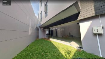 Dijual Rumah Baru 3 Lantai Modern Desain By Hadi di Sukawarna, pasteur