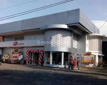 kan Ruko Di Jl DI Panjaitan ( Ex Showroom)
