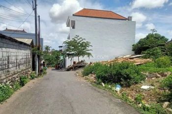 Dijual tanah kecil diarea muding mekar kerobokan badung
