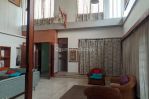 thumbnail-rumah-lama-terawat-di-setrasari-bandung-2