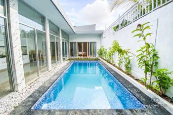 Disewakan Tahunan Vila 3 Kamar Tidur Baru Yang Indah Dan Indah Di Canggu Padonan