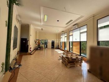 Dijual Gedung Dan Gudang di Jl Ida Bagus Mantra Denpasar Bali