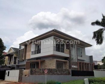 Dijual rumah baru bangunan mandiri di De Latinos BSD