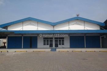 Gudang Dan Kantor di Jalan Utama Jalan Raya Bekasi.