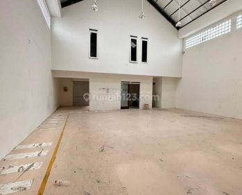 Dijual Gudang+kantor+mess Karyawan di Parmindho Cijerah