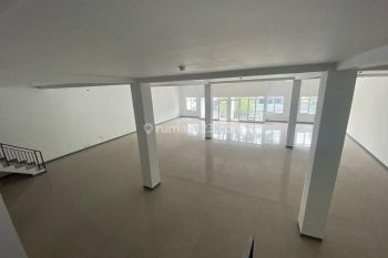 Disewakan Ruang Usaha + Gudang 2 Lantai Area Kosambi