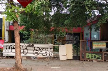 Ruko Jl. Dr. Soepomo, Tebet Barat, Jakarta Selatan
