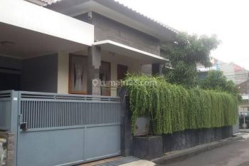 Rumah Bagus Luas Dan Strategis 2 Lantai SHM di Turangga Buahbatu Bandung Kota