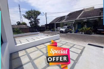 Top Pisan Rumah Hook Cluster Cisaranten Arcamanik Bandung 273M1