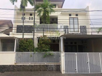 Rumah 2 Lantai Di Pejaten Jl. H. Samali Dijual Nego sampai cocok