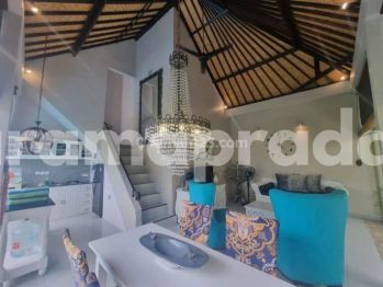 Sewa Villa 2 Kamar Perabot Lengkap Pool Taman Seminyak