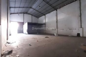 Gudang Luas 360m² di Jl. Salembaran Kosambi Tangerang
