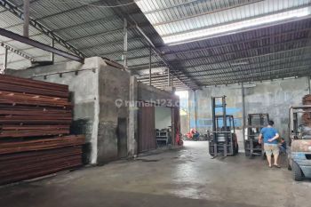 Gudang Mayjend Sungkono 0 Jalan Raya