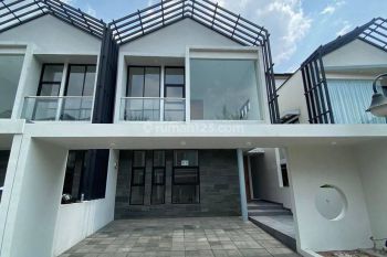 Dijual Rumah 2 Lantai di Pondok Hijau, Bandung