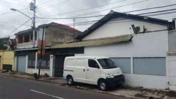 Ruang usaha strategis siap pakai eks garment di tipes serengan