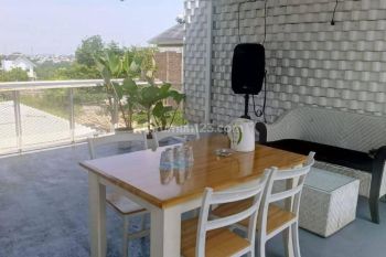 RUMAH UNIK SIAP PAKAI DENGAN KONSEP INDUSTRIAL DI DAGO HILLS BANDUNG UTARA