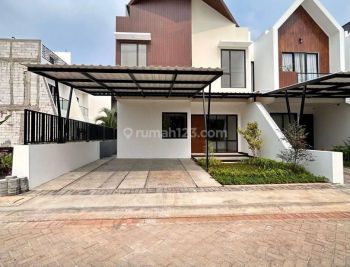 Rumah 3 Lantai Dekat Lebak Bulus Jakarta Selatan Fasilitas Lengkap