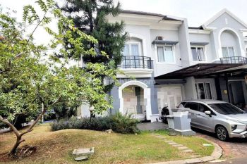 Hook Rumah 2 Lantai Cluster Beryl Phg Gading Serpong