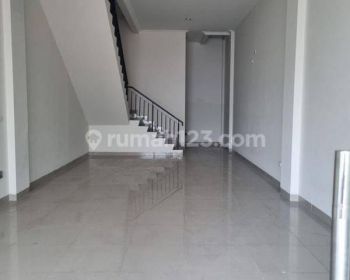 Ruko sewa gandeng golf island