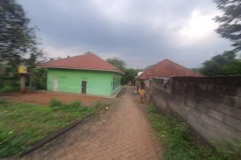 Tanah Kalongan Belakang KUA Kalongan