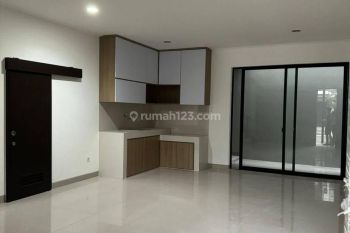 Disewa Rumah Milenial Pik 2, Uk 6x15 Semi Furnished, Brandnew Siap Huni