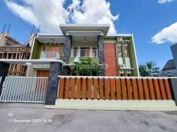 Rumah Mewah 2 Lantai Kalasan Tamanmartani Sleman
