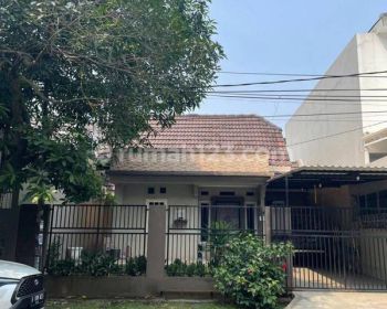 Rumah Pinggir Jalan Utama Dekat Ruko Versailles Bsd