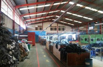 Ex.pabrik Gunung Putri bogor, Dekat Akses Tol, Murah Banget ...., Sisa Lelang