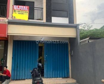 765.  Ruko Jl Kol. Sugiono, Wadung Asri