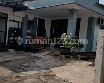 Dijual Rumah Besar Hitung Tanah Aja Pasti Untung Banyak