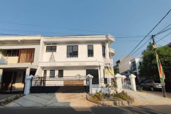 Rumah Mewah Cinere 2 Lantai Akses 3 Mobil Strategis Dekat Tol Brigif