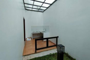 DI SEWAKAN RUMAH BAGUS SIAP HUNI IVORY,BEKASI TIMUR REGENCY,MUSTIKAJAYA