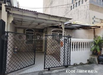 Rumah Disewa Kelapa Gading, Luas 6x15 Meter, Kode 18814 Ad js
