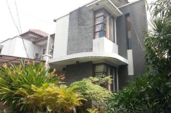 Rumah Siap Masuk Diarea Bintaro Jaya Sektor 5, Furnished Dekat Kampus STAN &